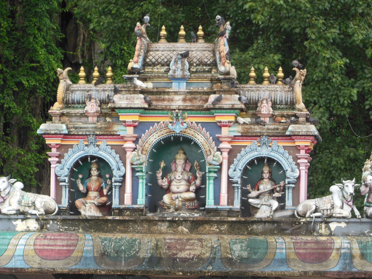 2013-11-03 Kuala Lumpur (Beim Tempel) 